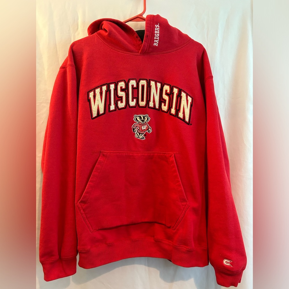 Size Large UW Wisconsin Badgers hooded sweatshirt